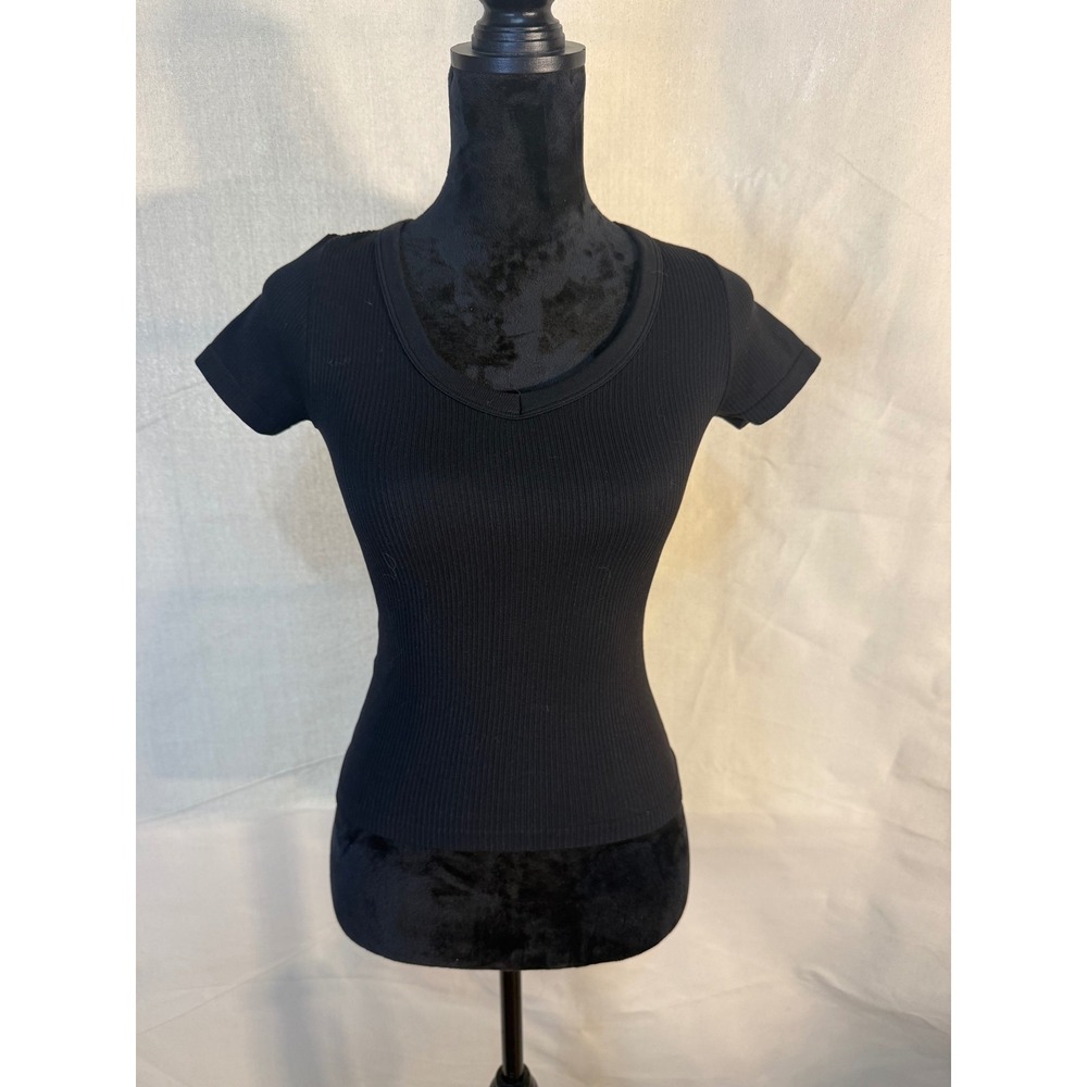 No Boundaries Womens Black Ribbed V-Neck Short Sleeve Top Tee Size S